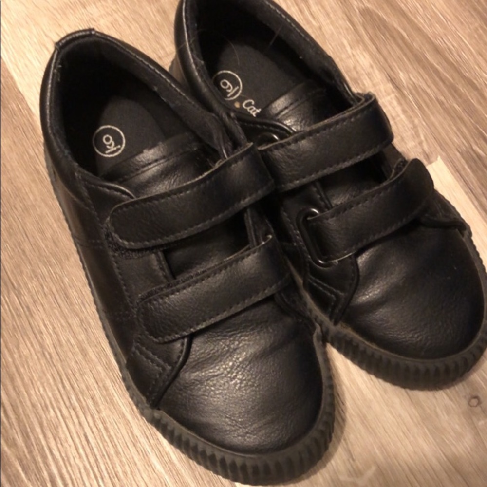 Boys sneakers